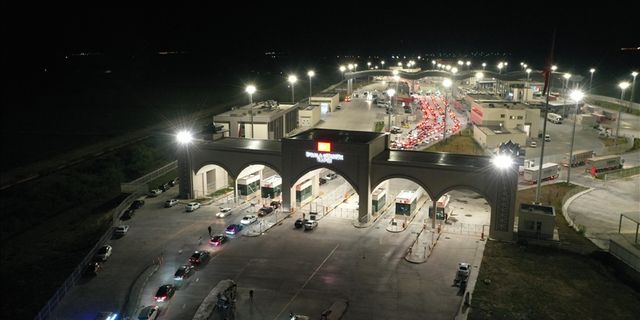 Gurbetçilerin sınır çilesi başladı