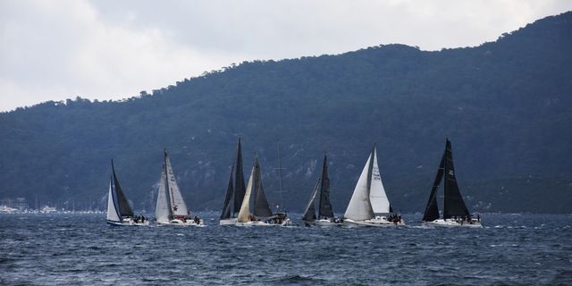 Marmaris'te yelkenli yat yarışları düzenlendi
