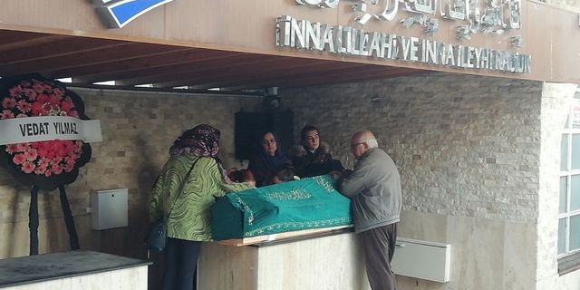 Hayatını kaybeden 3 genç kızın cenazeleri toprağa verildi
