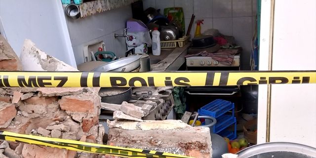 Kütahya'da tüp gazı patladı ev çöktü
