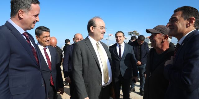 Türkiye'ye gelen turistler KKTC'ye götürülecek