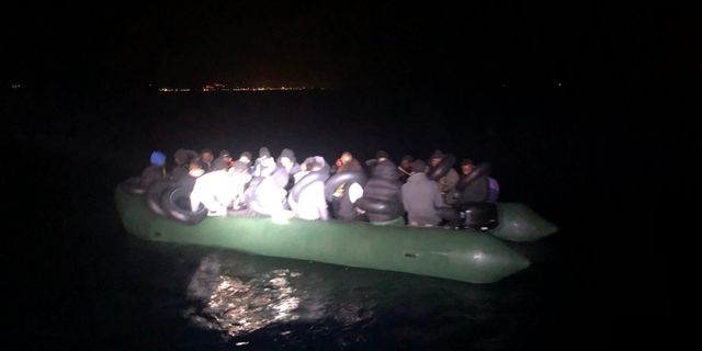 İzmir ve Muğla açıklarında 71 göçmen yakalandı