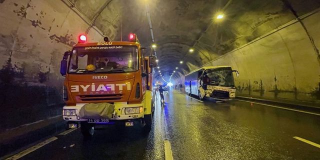 Anadolu Otoyolu'nda zincirleme trafik kazasında 1 kişi öldü, 6 kişi yaralandı