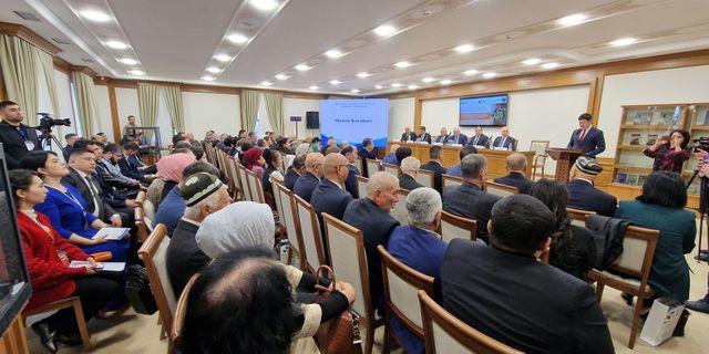 Özbekistan’da, "Cedidcilerin Faaliyetleri" masaya yatırıldı