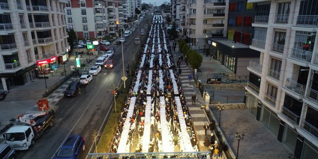 Tekirdağ'da 2 bin kişi birlikte iftar yaptı