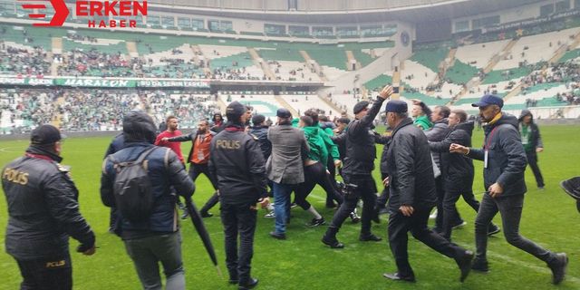 Provokasyon sahaya yansıdı Amedspor maçı iptal edilmedi