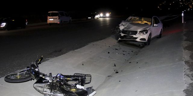 Uşak'ta alkollü sürücünün çarptığı motosikletteki 2 kişi öldü
