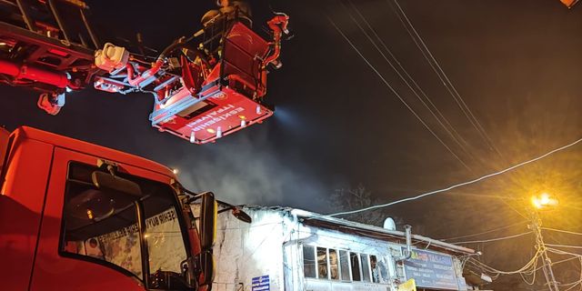 Eskişehir'de 3 iş yeri yandı