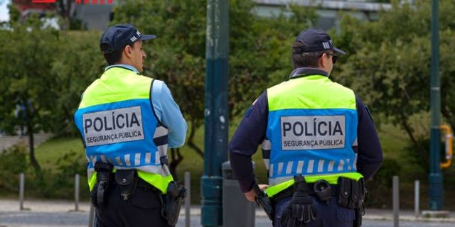 Silahlı saldırgan 3 kişiyi öldürüp intihar etti
