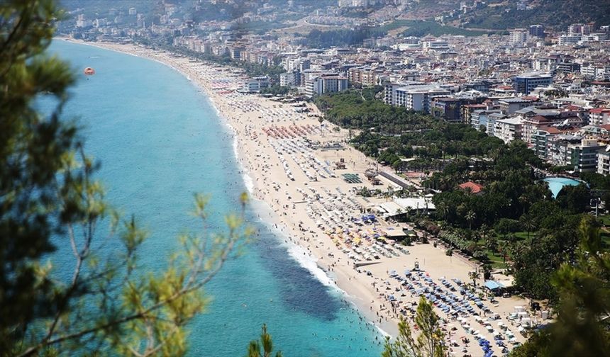 Turizm merkezlerinde bayram tatilinde yoğunluk yaşandı