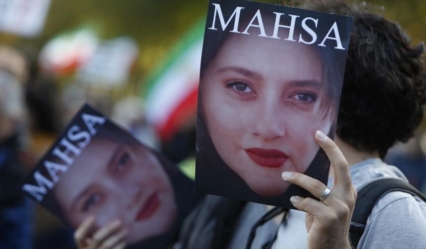 Mahsa Amini protests spread in Iran